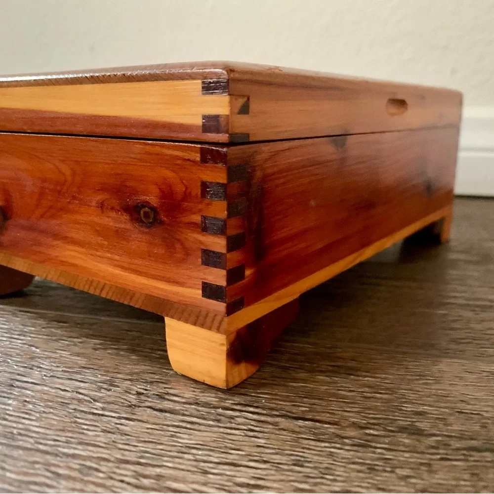 Vintage cedar wood box with picture of English cottage